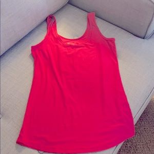 Pink tank top